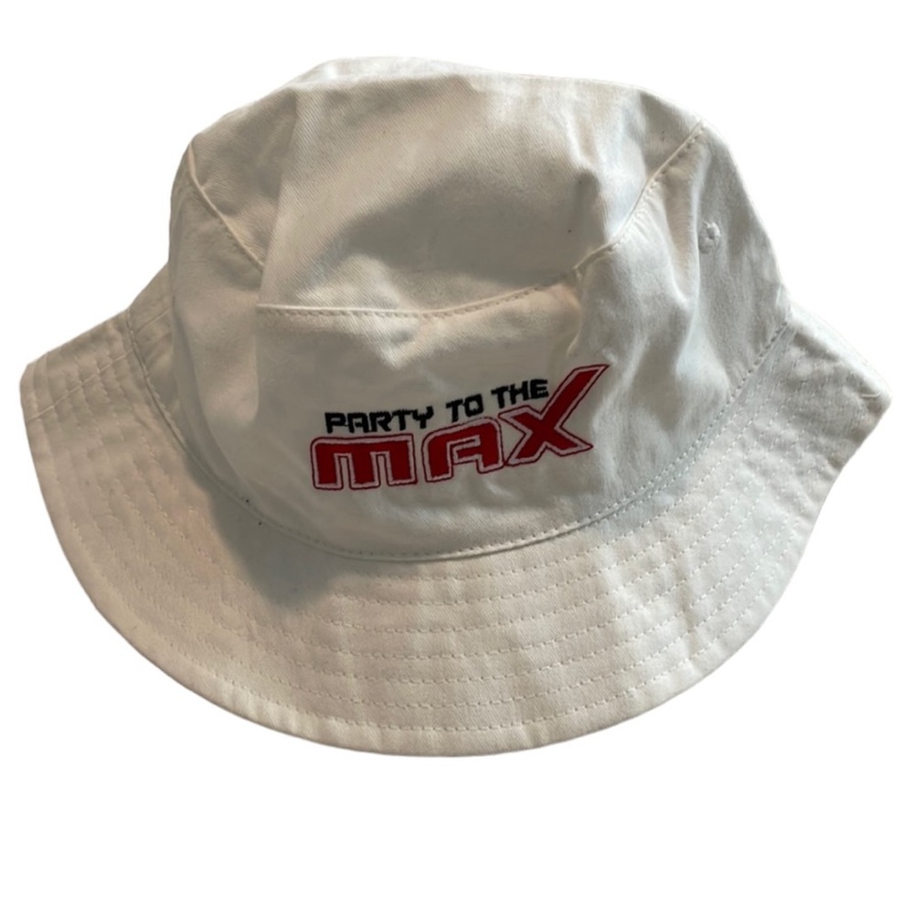 White cotton bucket hat.